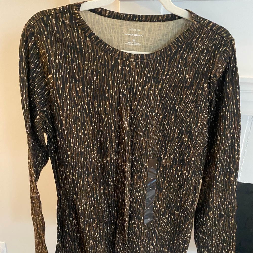 Banana Republic Malibu Crew Neck Long Sleeve T Shirt in Size M NWWT